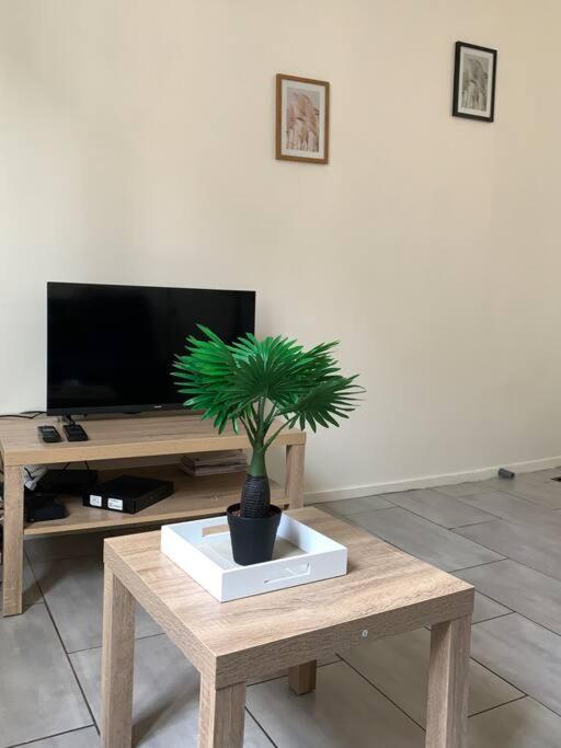 Jolie Studio En Centre Ville Châteauroux Eksteriør bilde