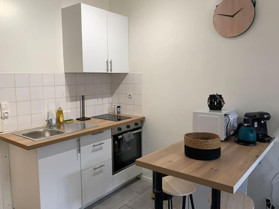Jolie Studio En Centre Ville Châteauroux Eksteriør bilde